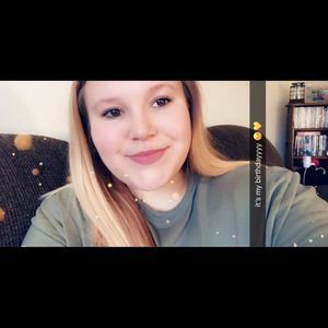 Meet your Posher, Kelly